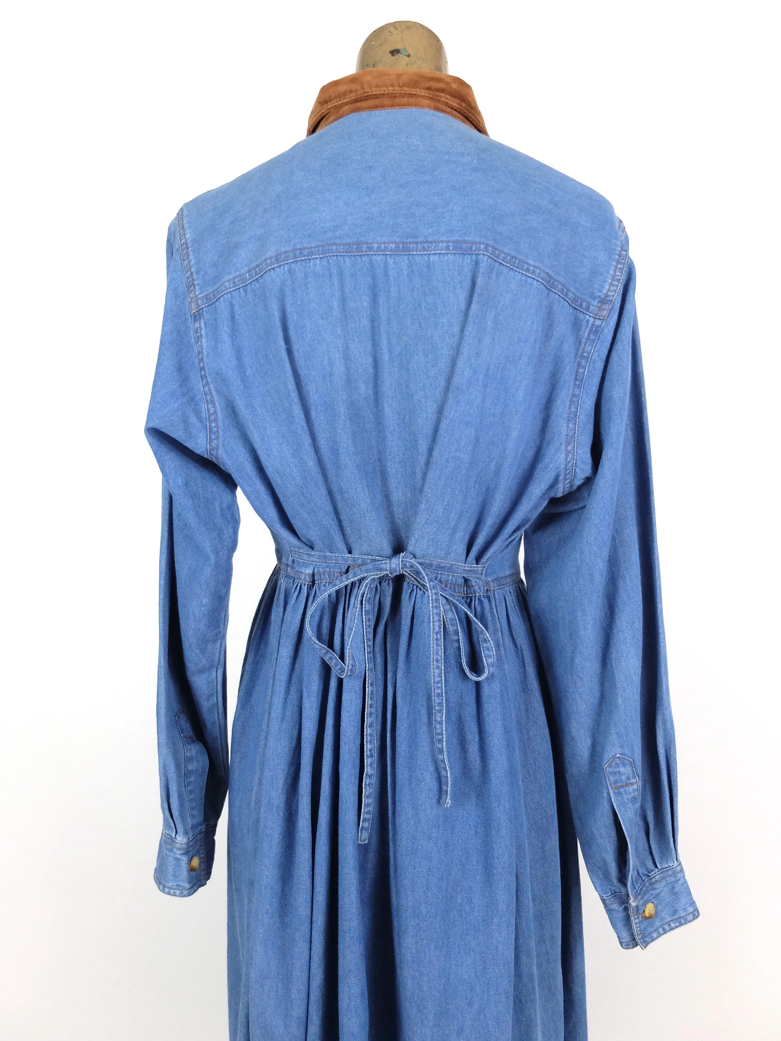 80s Bohemian Hippie Prairie Western Blue Denim Collared Long Sleeve Button Up Dress