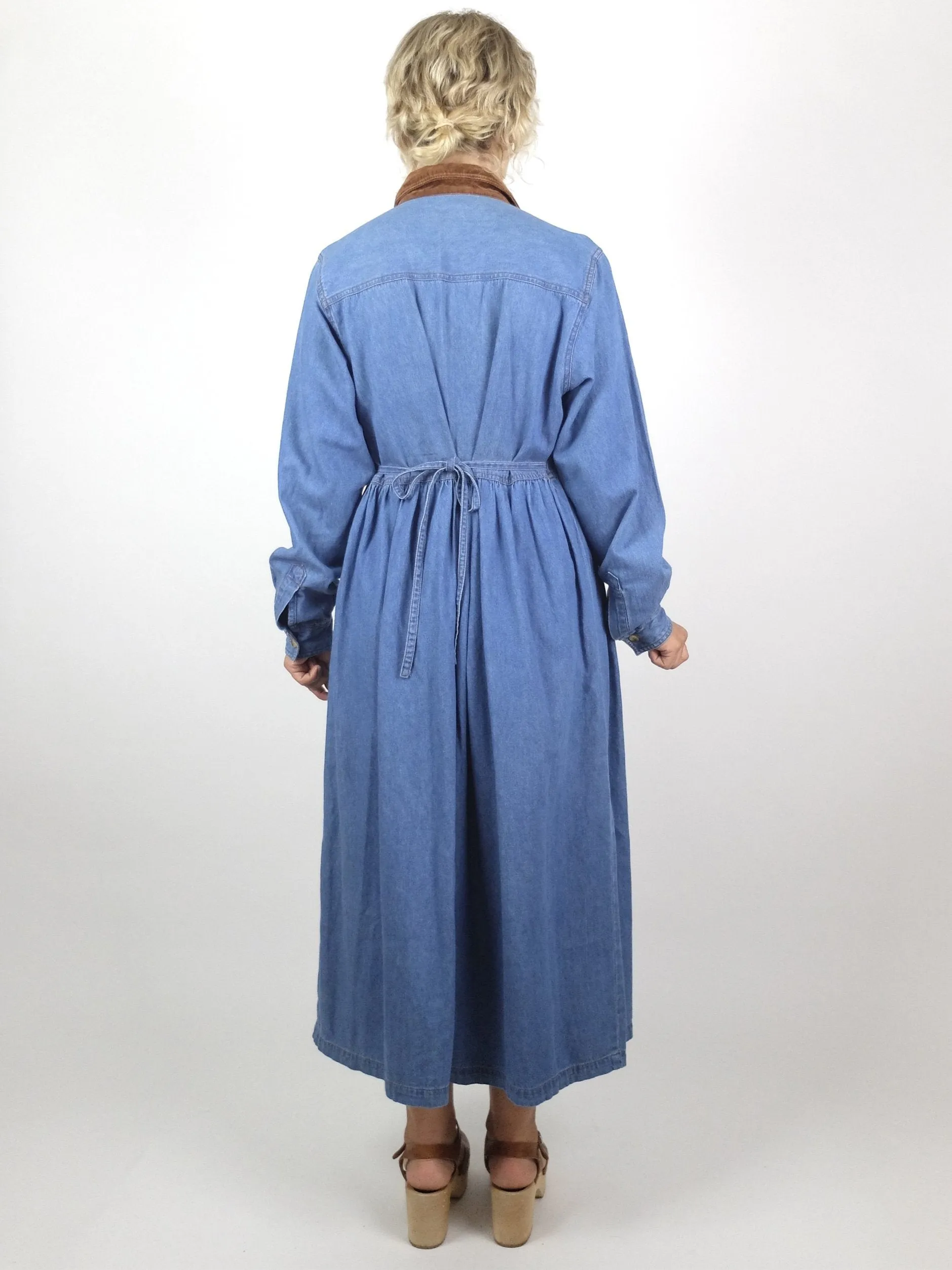 80s Bohemian Hippie Prairie Western Blue Denim Collared Long Sleeve Button Up Dress