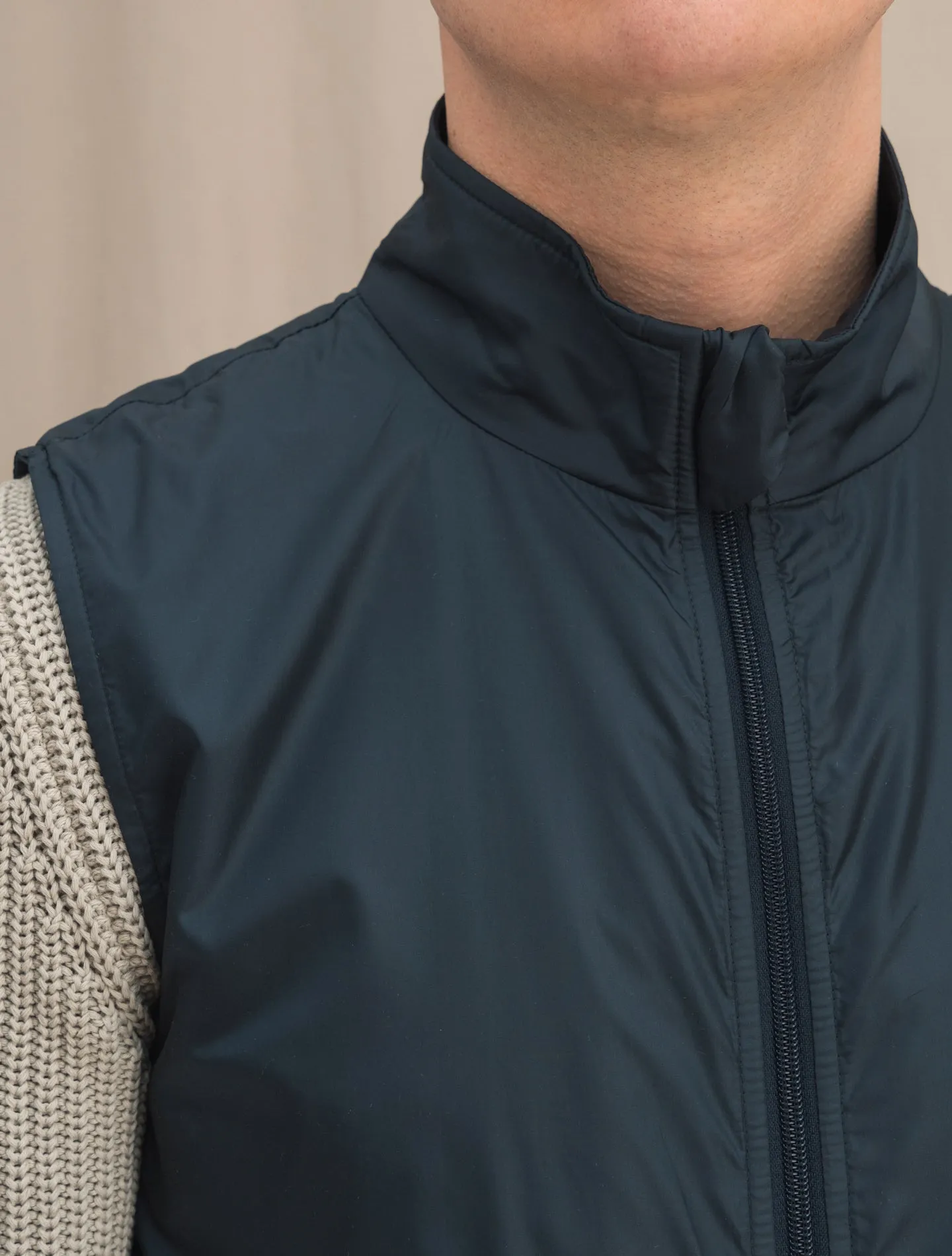 Vernes Lightweight Vest Navy